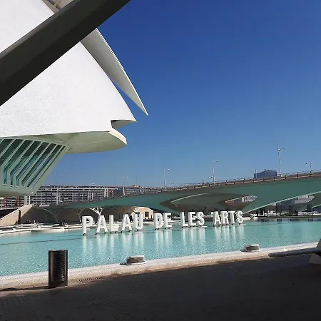 Pensjonat Individual Tranquila En Valencia, Con Amplia Terraza Para Mascota