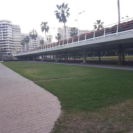 Pensjonat Individual Tranquila En Valencia, Con Amplia Terraza Para Mascota